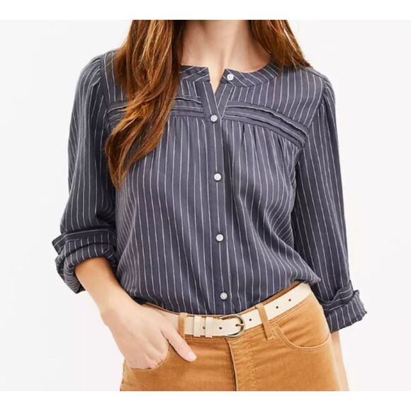 Loft 100% Cotton Modest Grey Striped Pleated Blouse size Petite Small - Picture 2 of 8